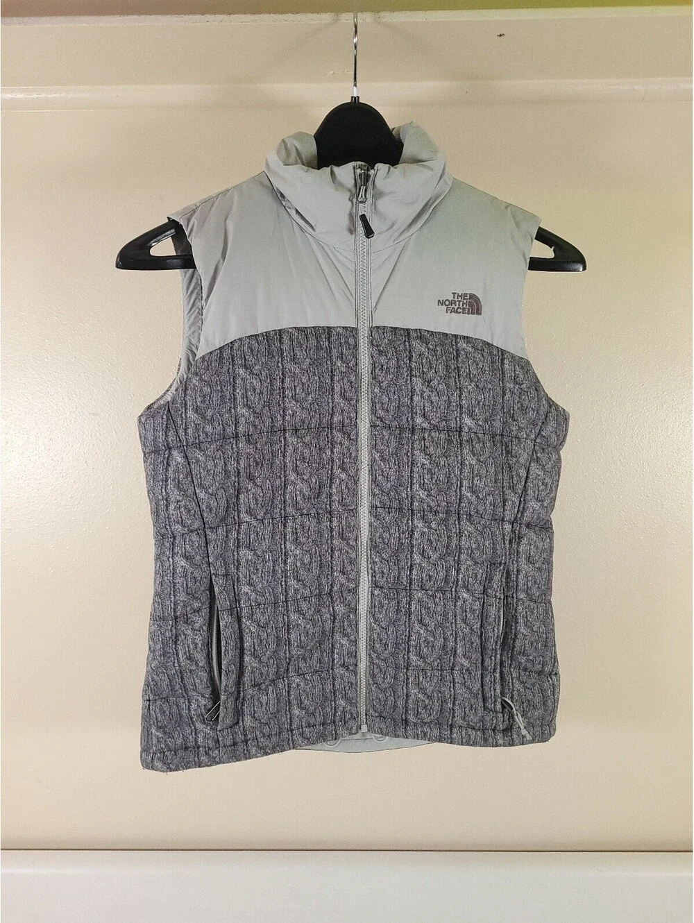 North face goose down vest grey womens small sweater print